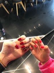 -手牵手美甲