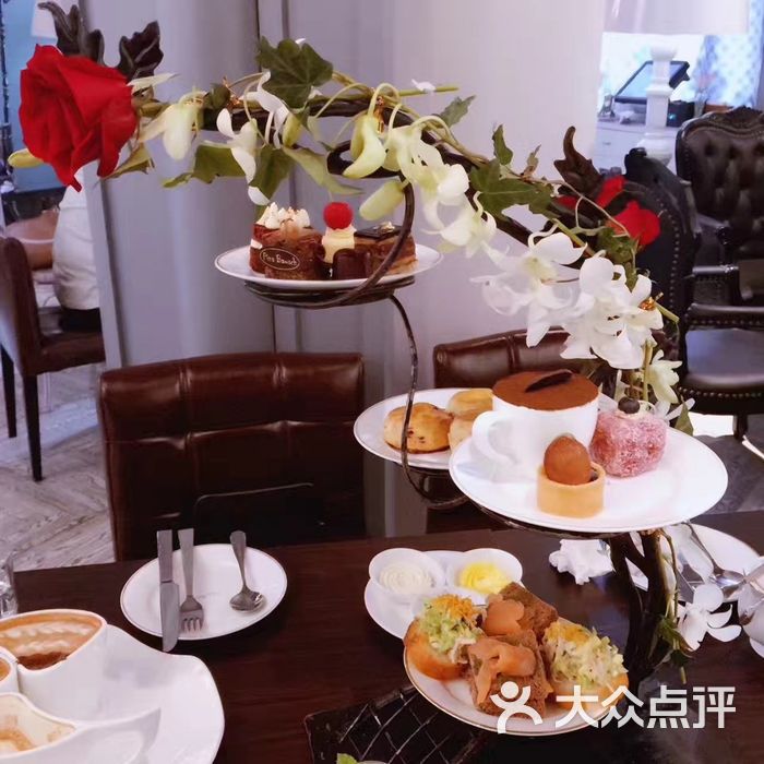 皮娜鲍什下午茶