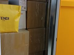 -安东易迷你自助仓储寄存仓库(草桥店)