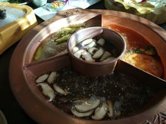 四味锅底-滇釜火锅·能喝汤的火锅(车公庄店)
