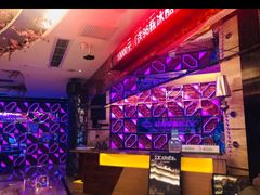 -蓝尊量贩(黄河路店)