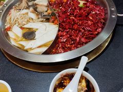 -沸炉重庆老火锅(军事博物馆店)