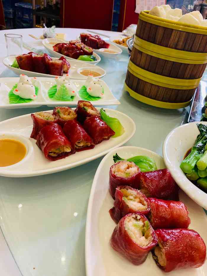 金大陆海鲜世界(衡阳东路店)-"早茶种类不错,顾客也比较多.