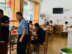 -苗伯妈酸汤火锅