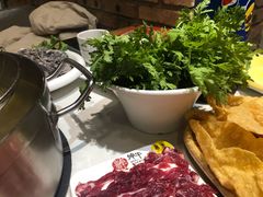 -焯牛潮汕牛肉火锅(云峰街创始店)