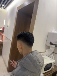 -MARTIN'S BARBER SHOP男士理发馆