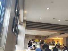 -西安大雁塔科技大学地铁站亚朵酒店