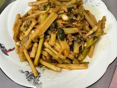 雪菜肉丝小笋-翠茗农庄土菜馆(天目湖店)