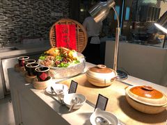 -海口绿发希尔顿酒店-田园汇自助餐·三文鱼·海鲜