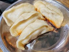 -黄阿姨锅贴大王(万航渡路店)