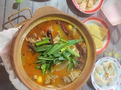 -郭婆婆疯子鸡·土货江湖菜馆