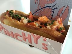 -Pinchy's Lobster & Champagne Bar