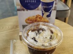 -瑞幸咖啡(巴黎春天陕西路店)