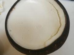 -志龙皇冠吃货椰子铺