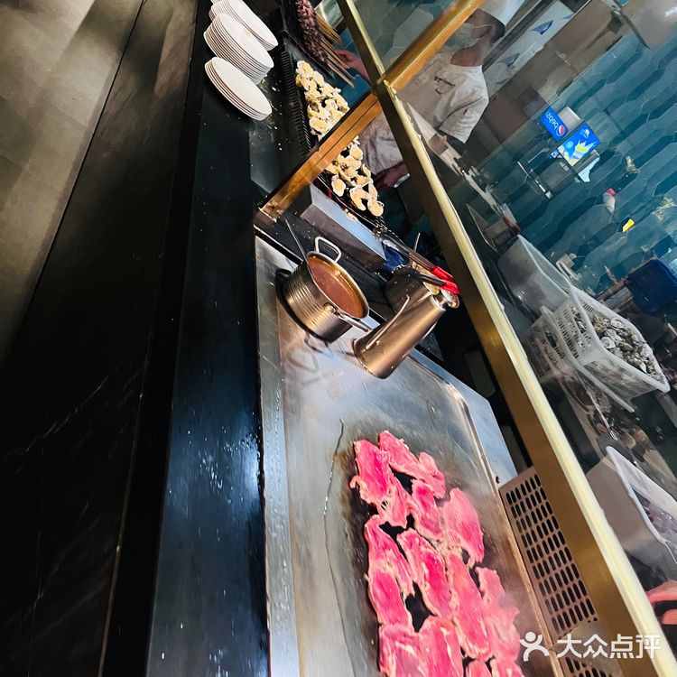 158/人 种类超多的海鲜自助餐｜现捞现煮，情侣约会好去处😽