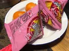 -沪小二炭火蛙锅(淮海中路美食不夜城店)