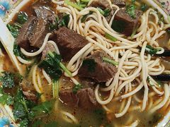 -金杨拉面王小吃面馆·牛三宝面·红烧牛肉粉