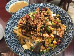 -东门七爷螺蛳粉(浦东店)