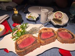 惠灵顿牛排-弦月窗LUNETTE BY AMANDA(复兴路店)