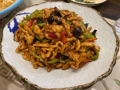 -鑫真味私房菜馆