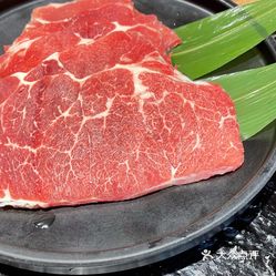 九田家黑牛烤肉料理(中大银泰城店)的黑牛上脑好不好吃?