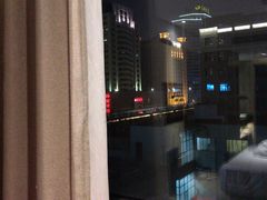 -杭州西湖湖滨银泰亚朵酒店