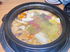 -一朵菌·野生菌探索家火锅(南亚店)