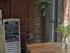 -蓝壁虎咖啡酒馆