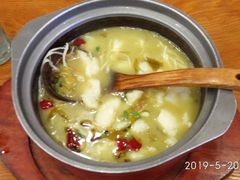 -周鱼小馆石锅酸菜鱼(活力汇店)