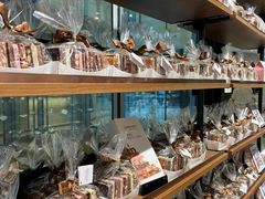 -Laderach 莱德拉(上海环贸iapm店)