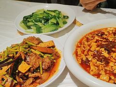 -华光驿站私房菜·黑金冠