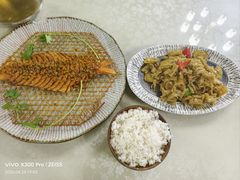 -天天向上素食餐厅(五台山店)