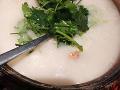 -稻鲜记潮汕砂锅粥