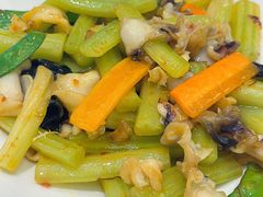 -万龙洲海鲜(大兴绿地缤纷城店)