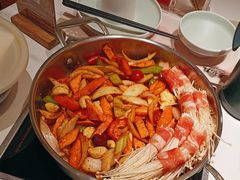 -黄记煌三汁焖锅(新佳丽江汉路店)