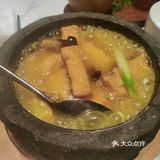 很不错的川菜，每一道菜都非常的正宗非常赞，尤其是夫妻