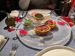 惠灵顿牛排-弦月窗LUNETTE BY AMANDA(复兴路店)