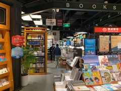 -西西弗书店&矢量咖啡(凯德晶萃广场店)