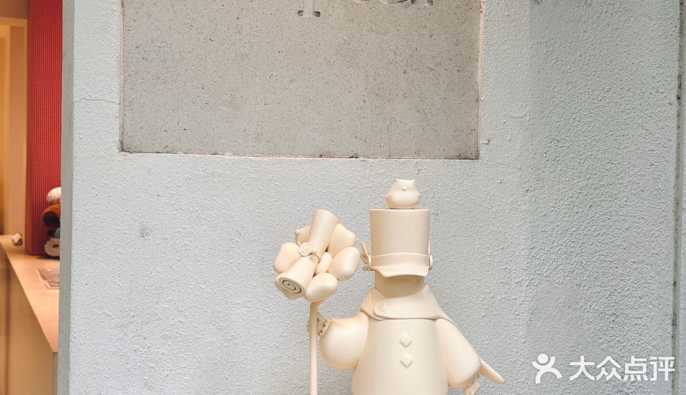 上海圣诞季🎄蝴蝶结圣诞树咖啡店✔️