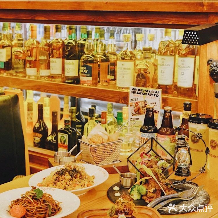 广州探店|美式复古餐吧&酒水博物馆🍻