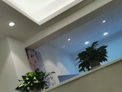 -战痘宣颜科学皮肤管理祛痘中心