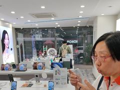 -荣耀授权专卖店(黄浦浙江中路店)