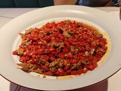 -阿瓦山寨·湘菜现炒·剁椒鱼头王(咸阳总店)