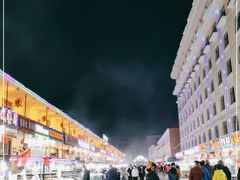-布尔津河堤夜市