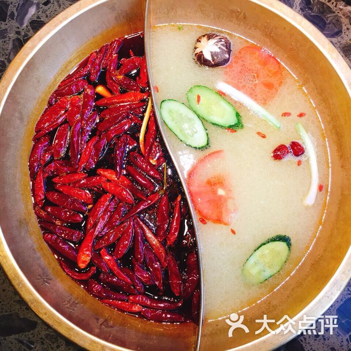 小龙坎老火锅红白鸳鸯锅底图片-北京四川火锅-大众点评网