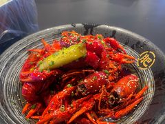 -肥肥虾庄·金牌油焖大虾(杨园滨江时代walk店)