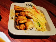 -亮亮面馆(经六路店)