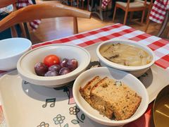 蘑菇莜面鱼鱼儿童餐-西贝(吴江路湟普汇店)