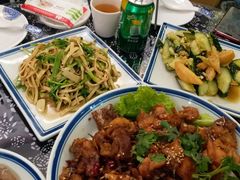 -八两八金·莱芜特色炒鸡(市南漳浦路店)
