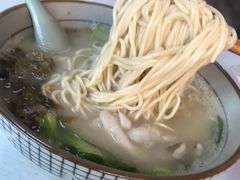 -明呈黄鱼面馆(斜土路店)